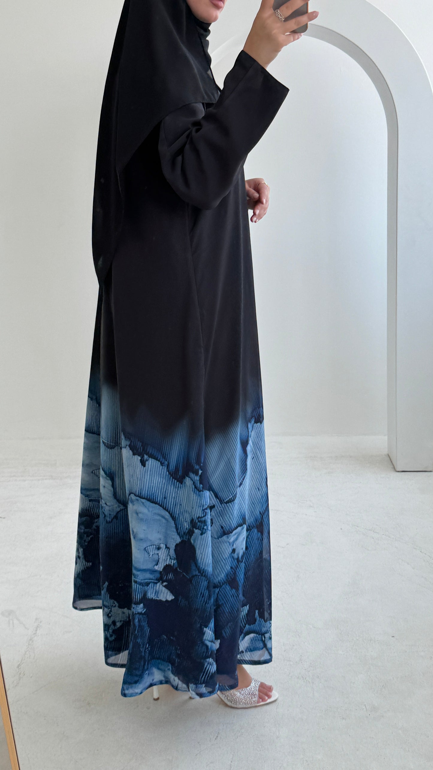FAB211- Blue Ombre Waves print Shiffon A-cut Abaya with headscarf