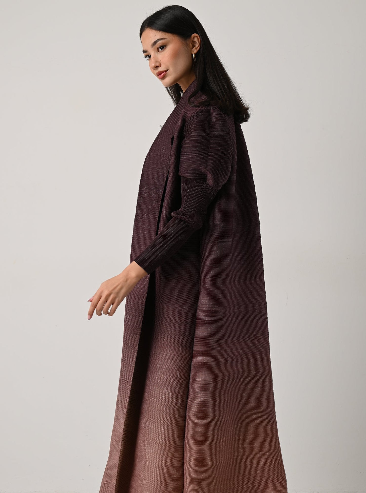 FAB117-Burgundy Ombré Pleats Abaya With Headscarf