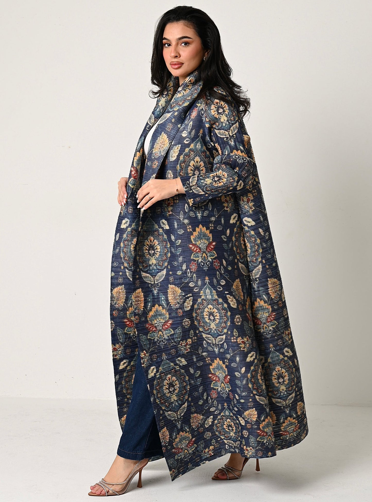 FAB111-Patterned Pleats Abaya With headscarf