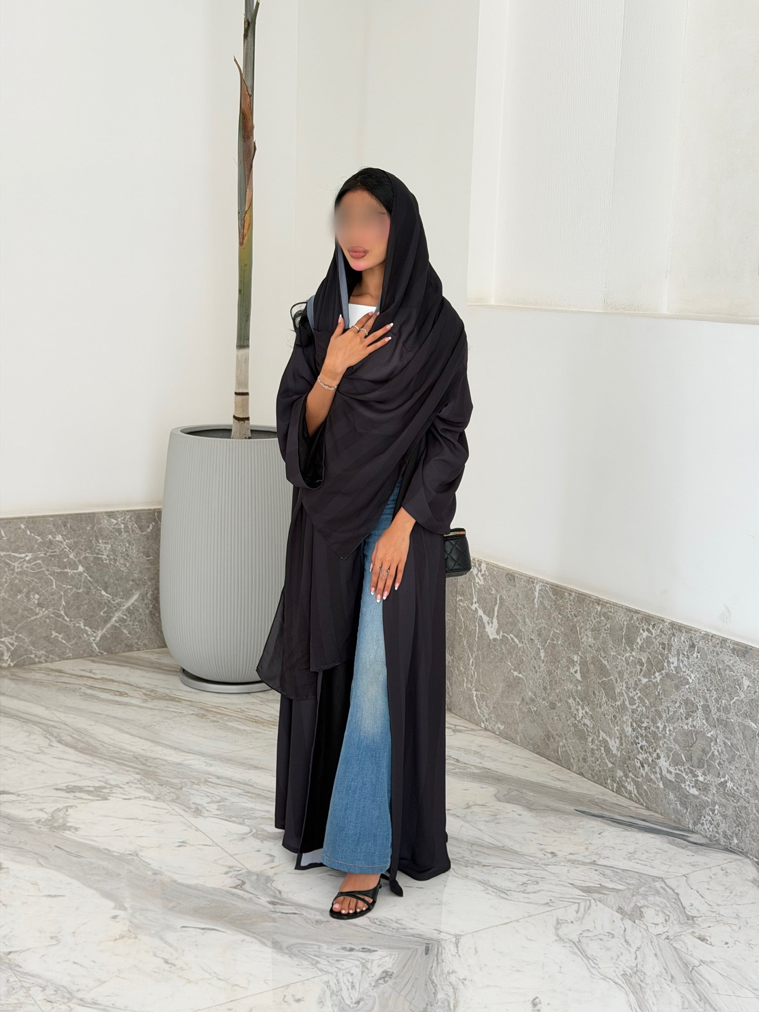 FAB332-Black Basic Light Stripped Printed Klosh Abaya Set