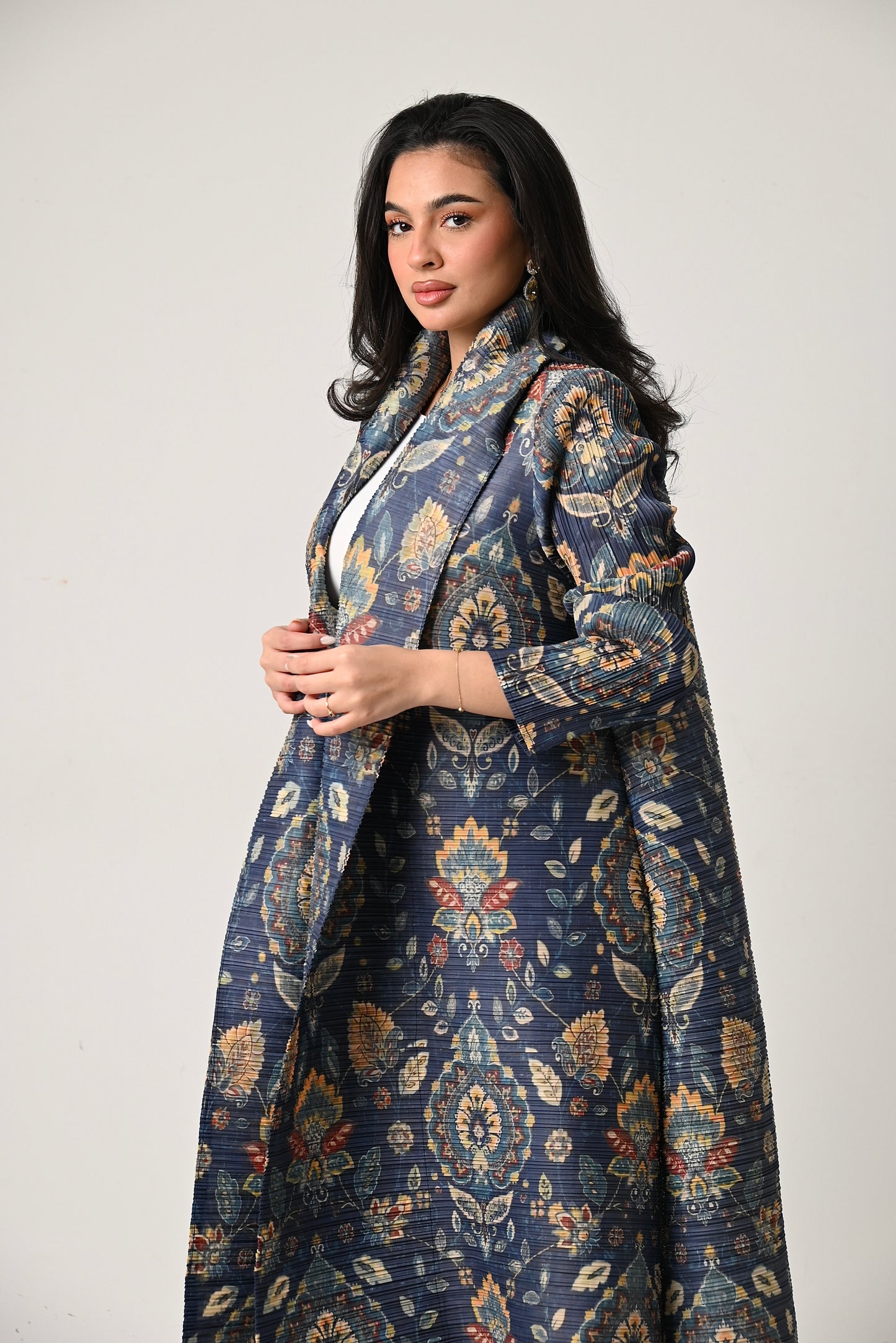 Patterned Pleats Abaya