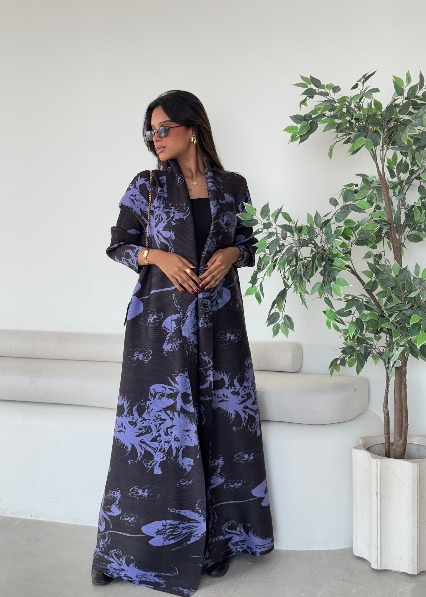 Orchid Patterned Pleats Abaya