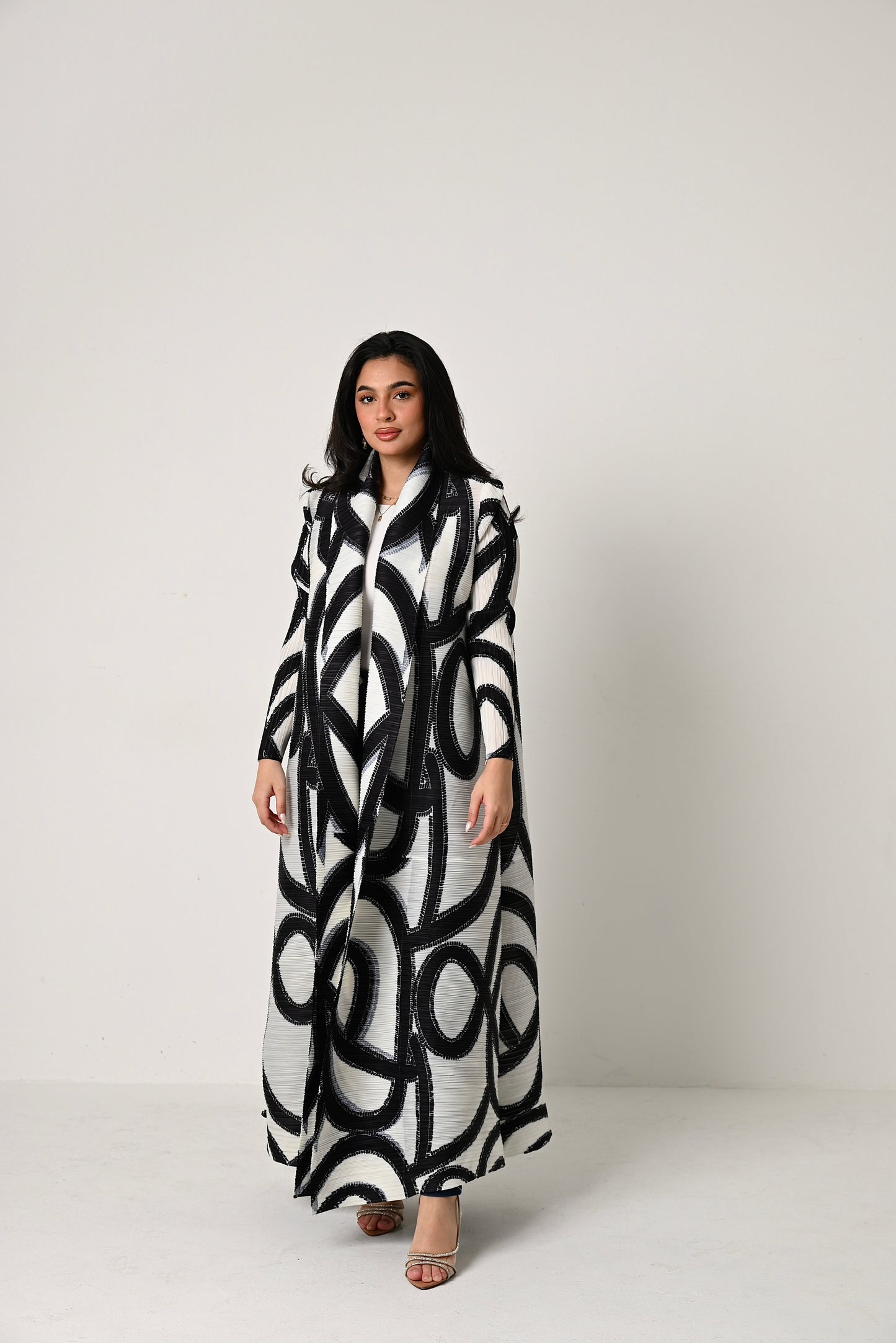 Patterned Pleats Abaya