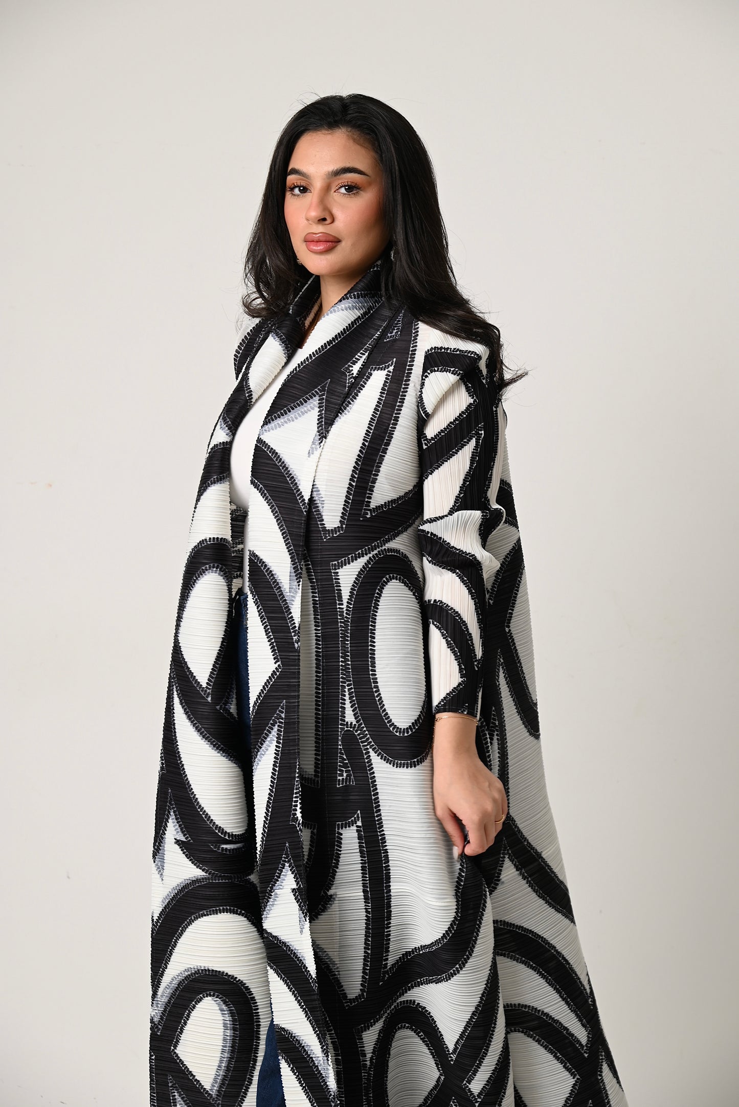 Patterned Pleats Abaya