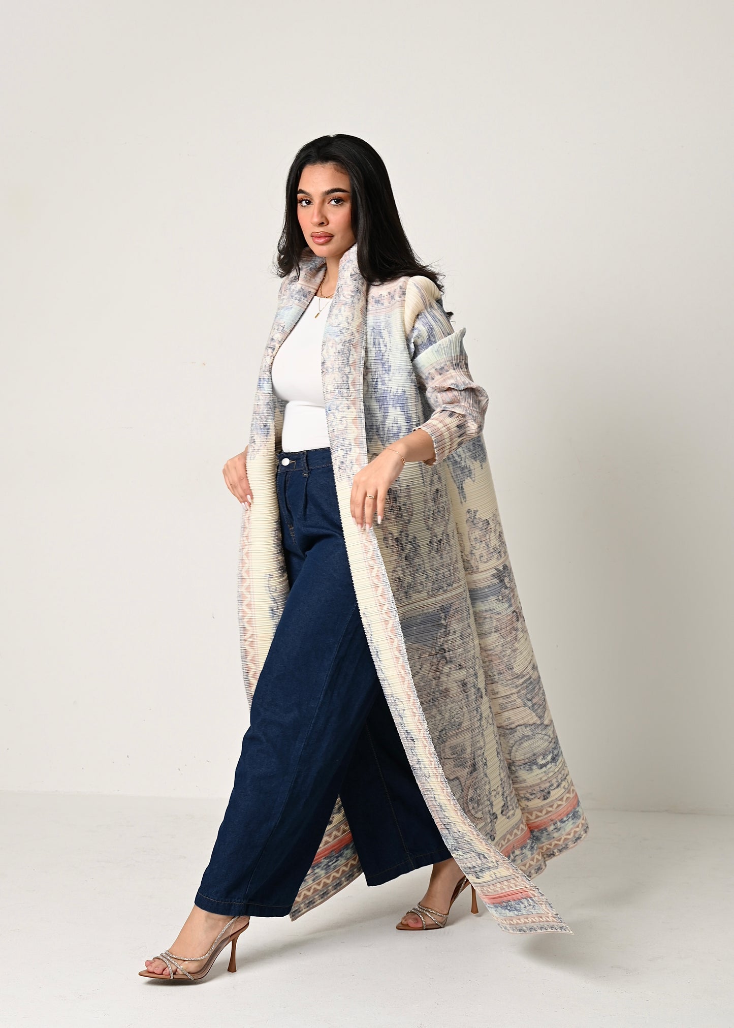 Patterned Pleats Abaya