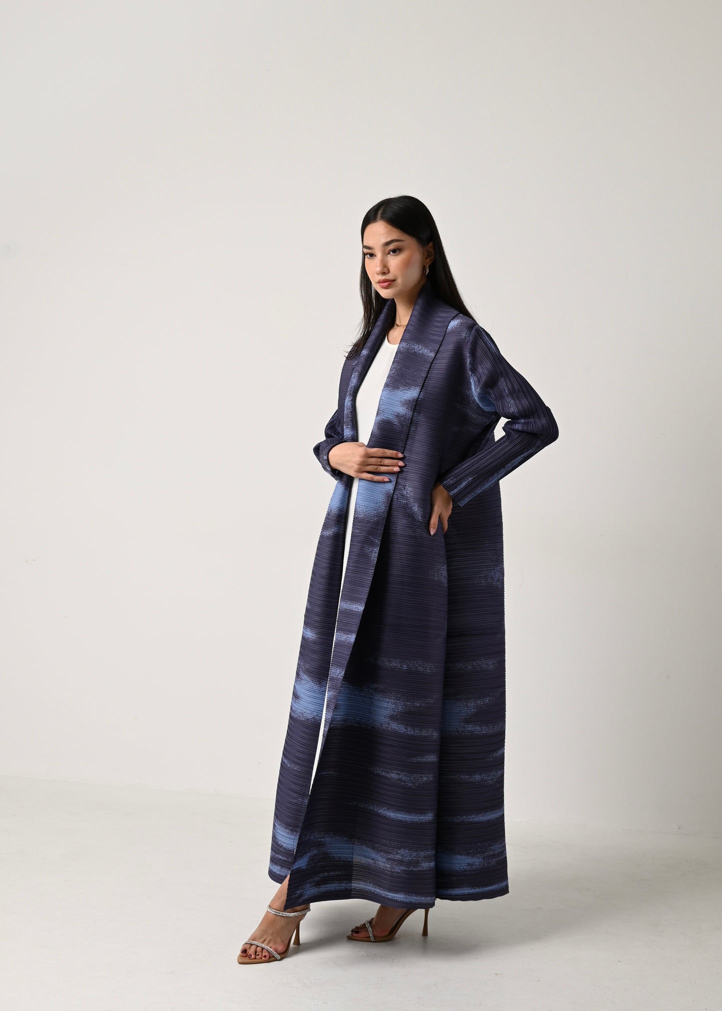 Sky Patterned Pleats Abaya