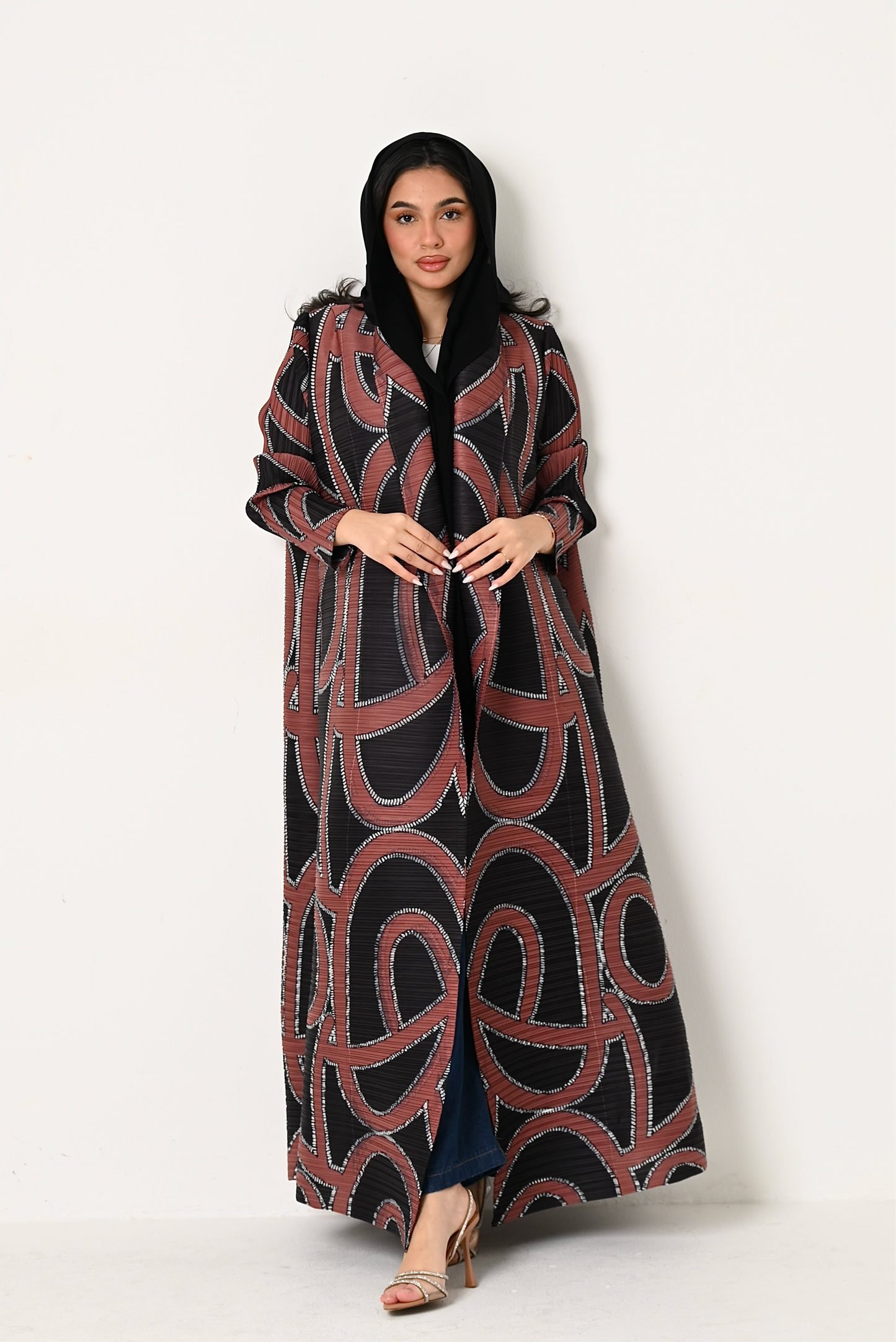 Patterned Pleats Abaya