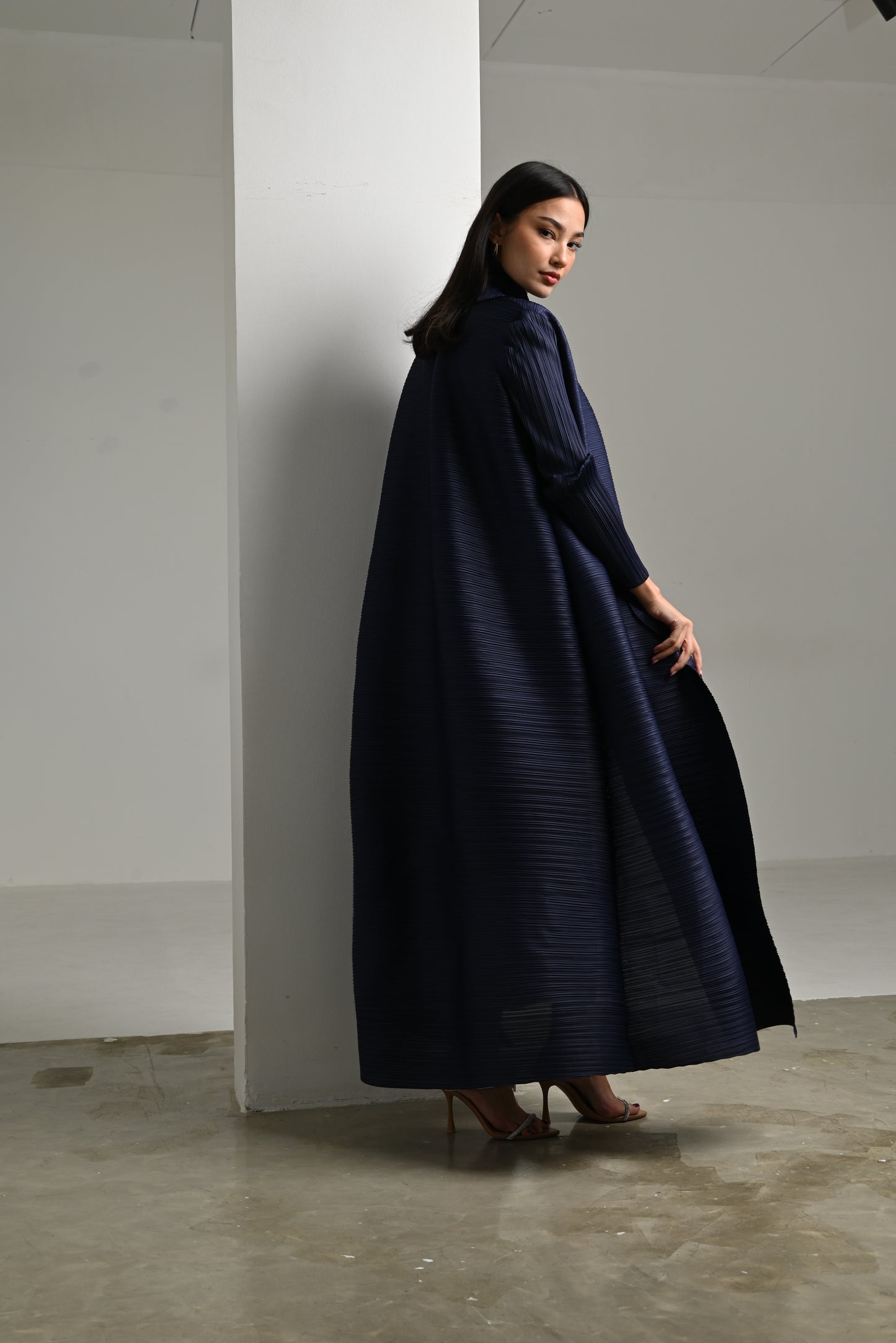 Midnight Blue Pleats Abaya