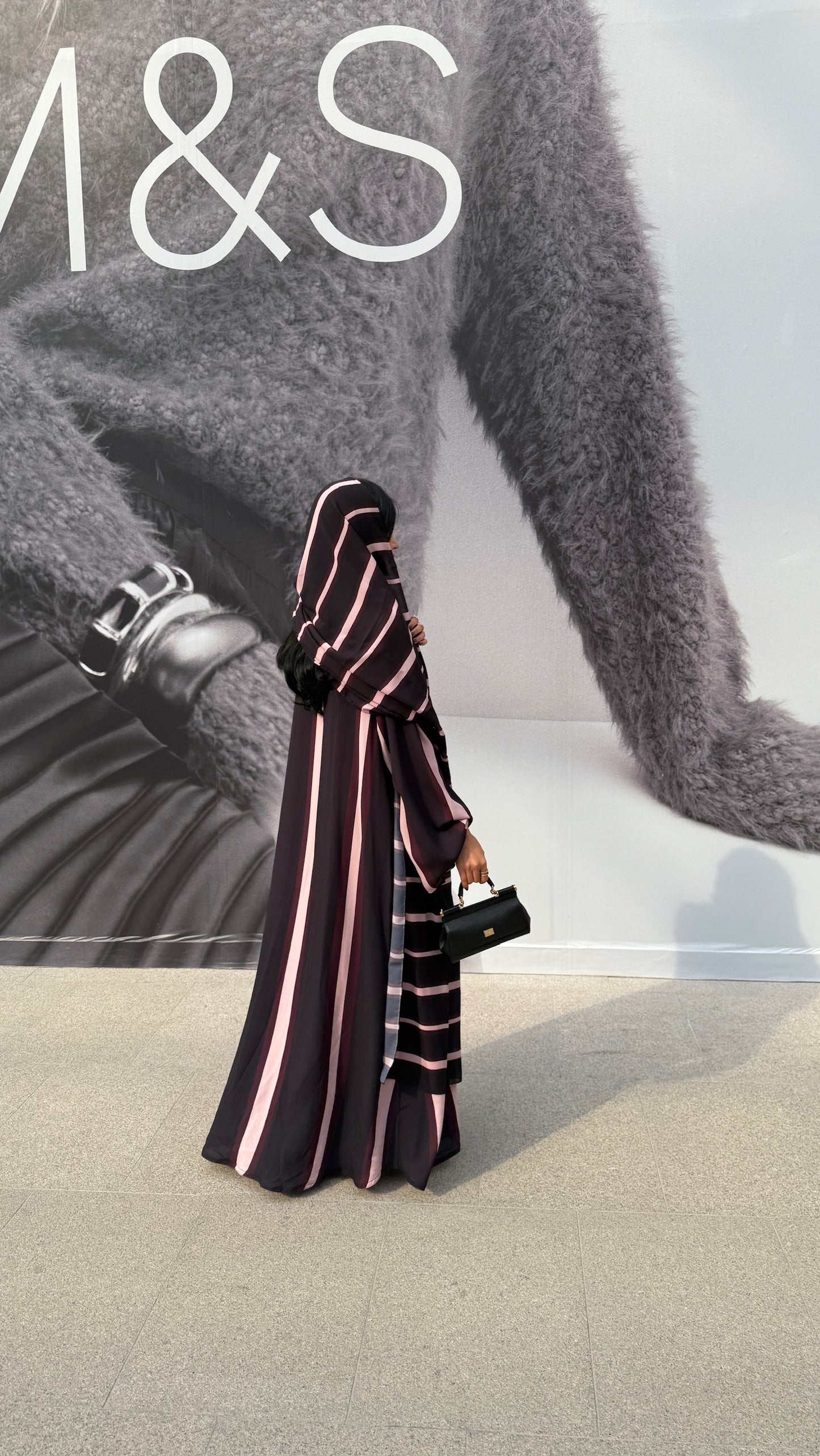 FAB304- Black/Maroon Striped Print Chiffon Silk A-Cut Abaya Set