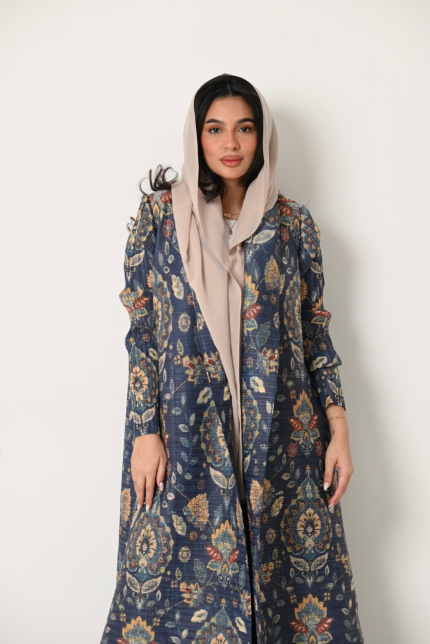 Patterned Pleats Abaya