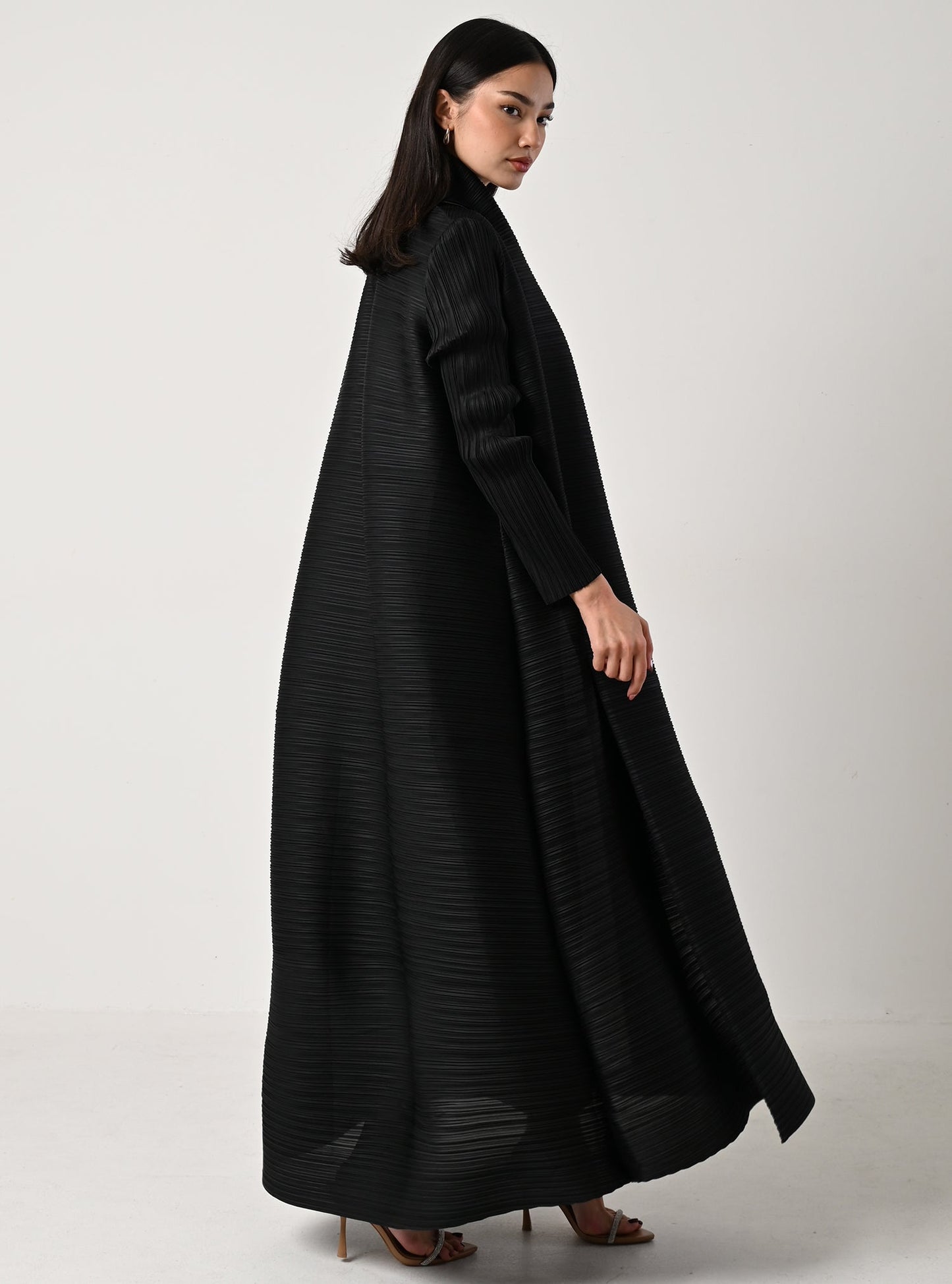FAB113-Black Pleats Abaya with headscarf