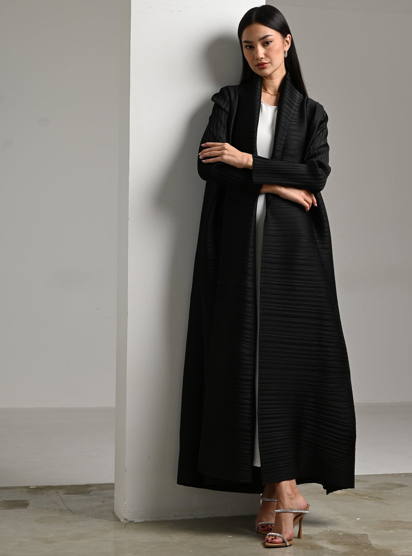 FAB113-Black Pleats Abaya with headscarf