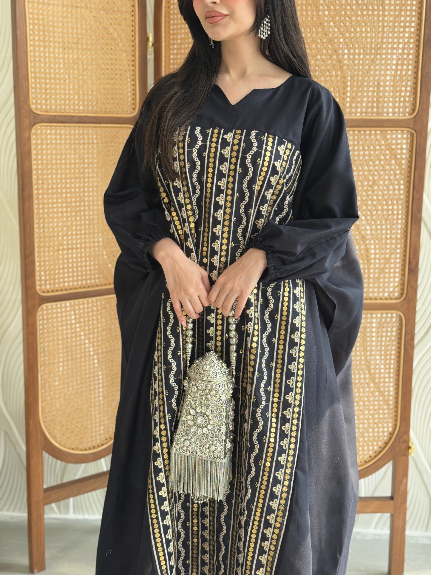 FAB265- Navy free-size linen jalabiya with elegant gold embroidery