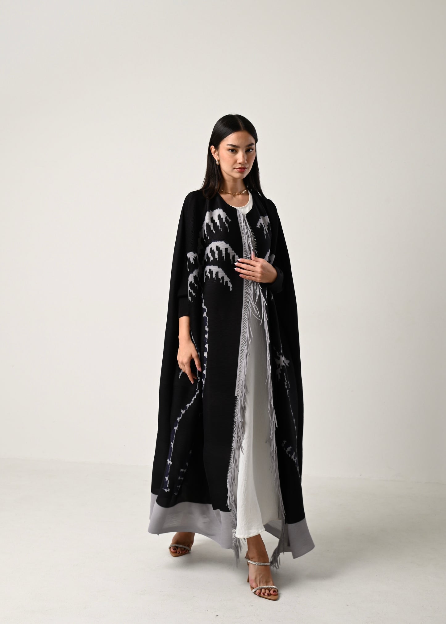 Palms Pleats Abaya