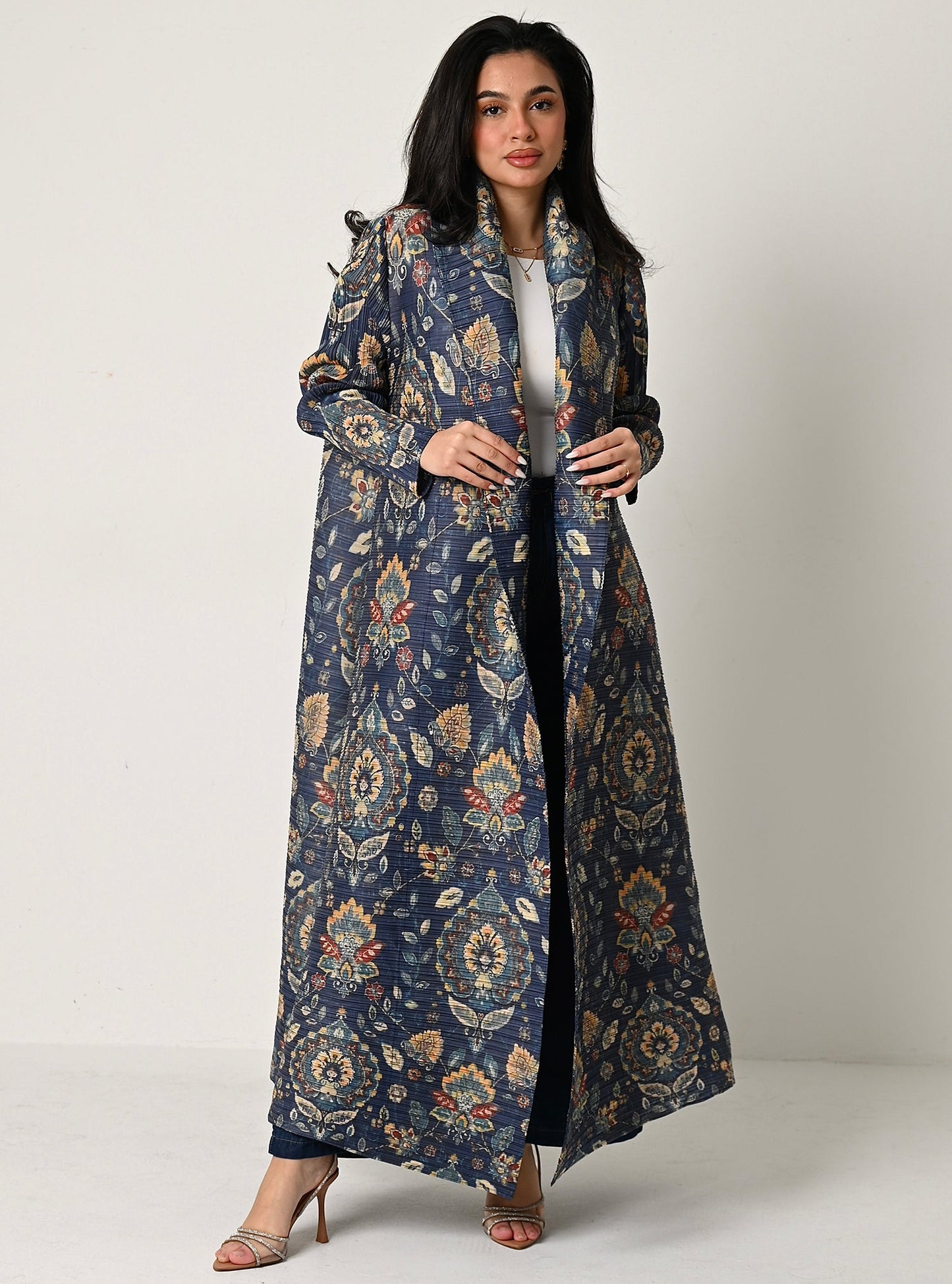 FAB111-Patterned Pleats Abaya With headscarf