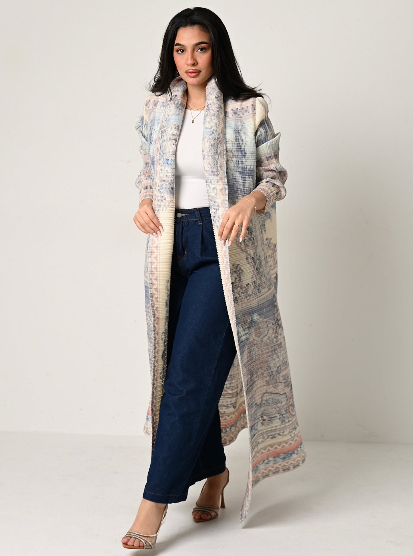 FAB112-Patterned Pleats Abaya With headscarf