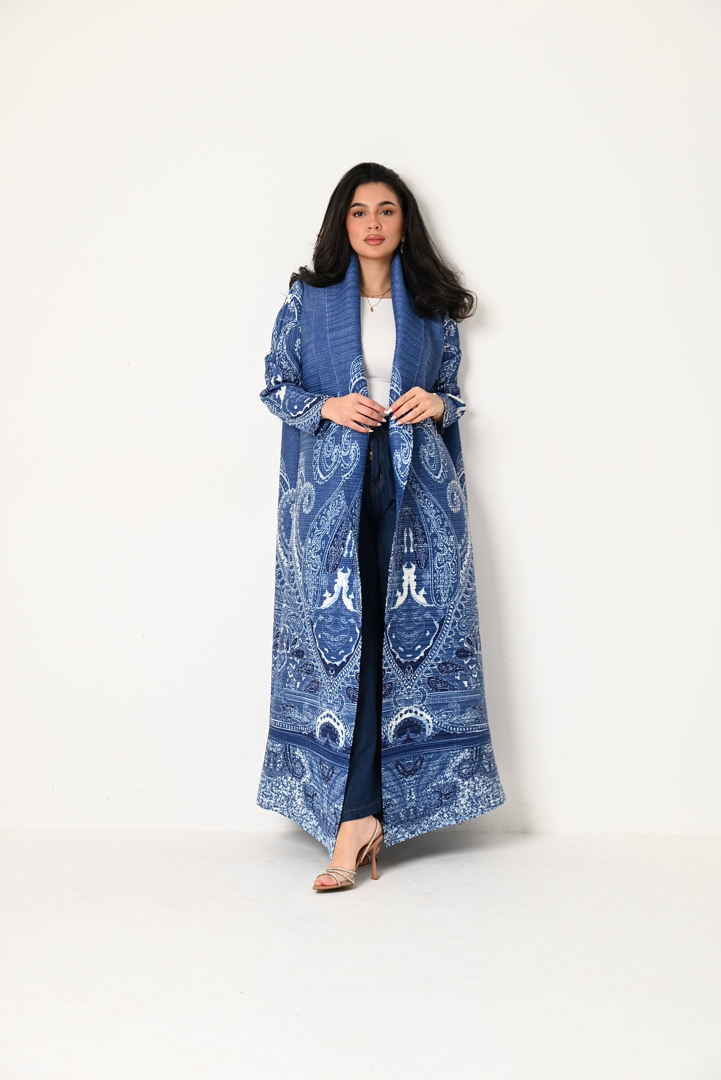 Patterned Pleats Abaya