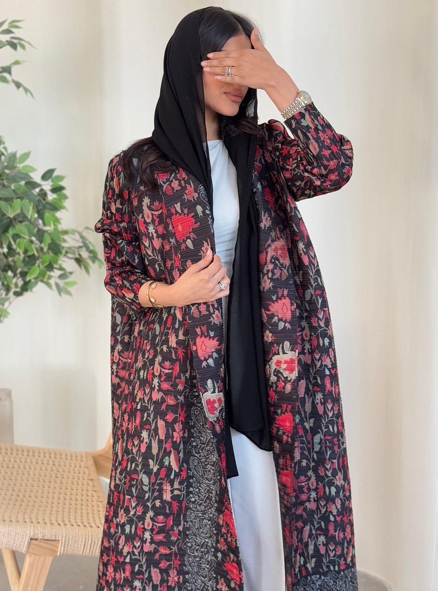 FAB131-Floral Red Pattern Pleats Abaya With Headscarf