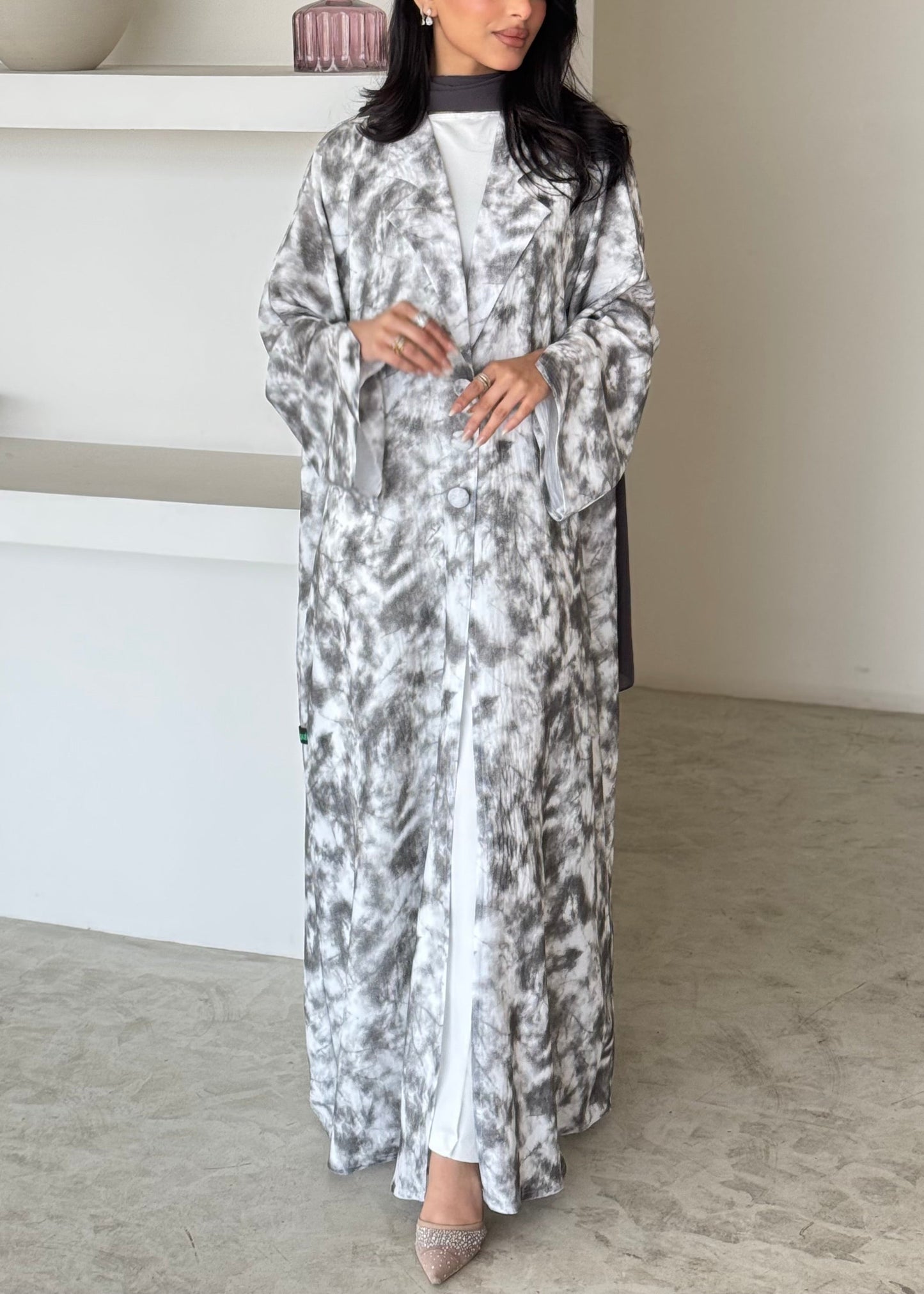 FAB180- White Tie-dye Blazer Cut Abaya