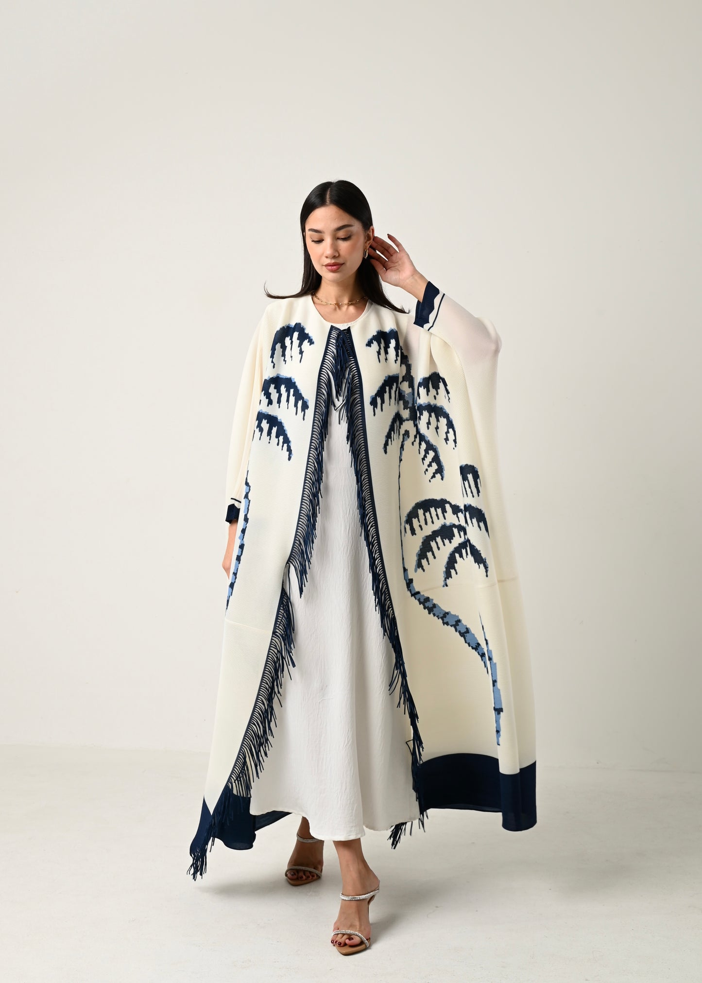 Palms Pleats Abaya