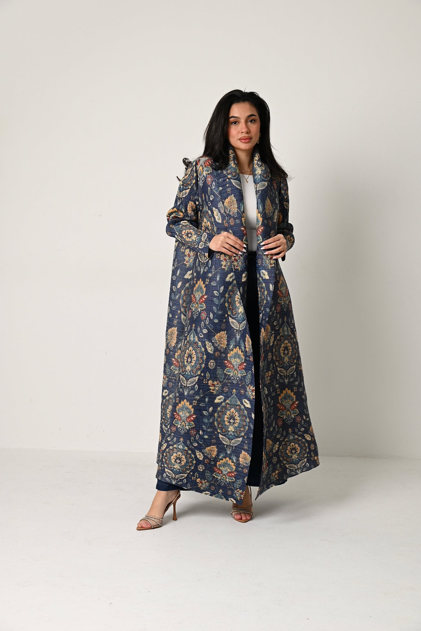 Patterned Pleats Abaya