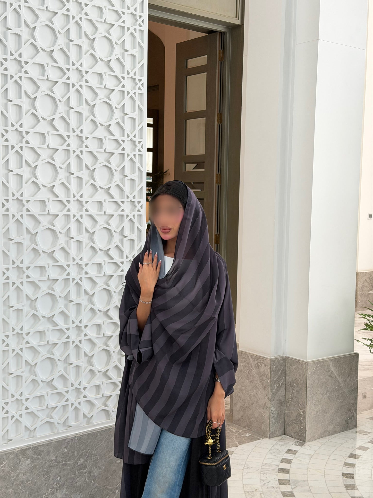 FAB332-Grey Basic Light Stripped Printed Klosh Abaya Set