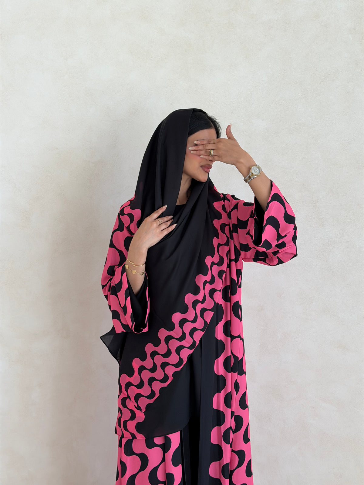 FAB342-Barbie Pink and Black Waves Printed Straight-Cut Abaya and matching headscarf