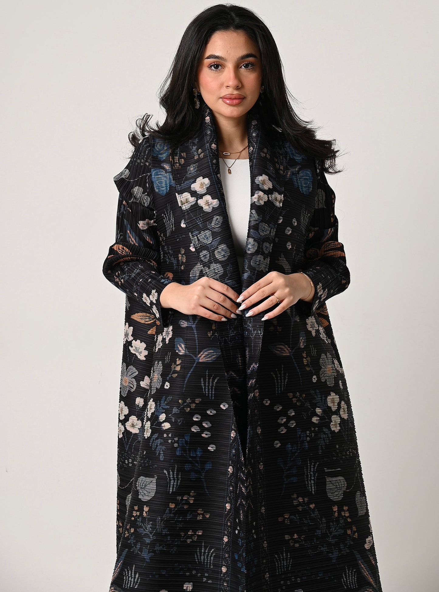 FAB110-Black Patterned Pleats Abaya With headscarf