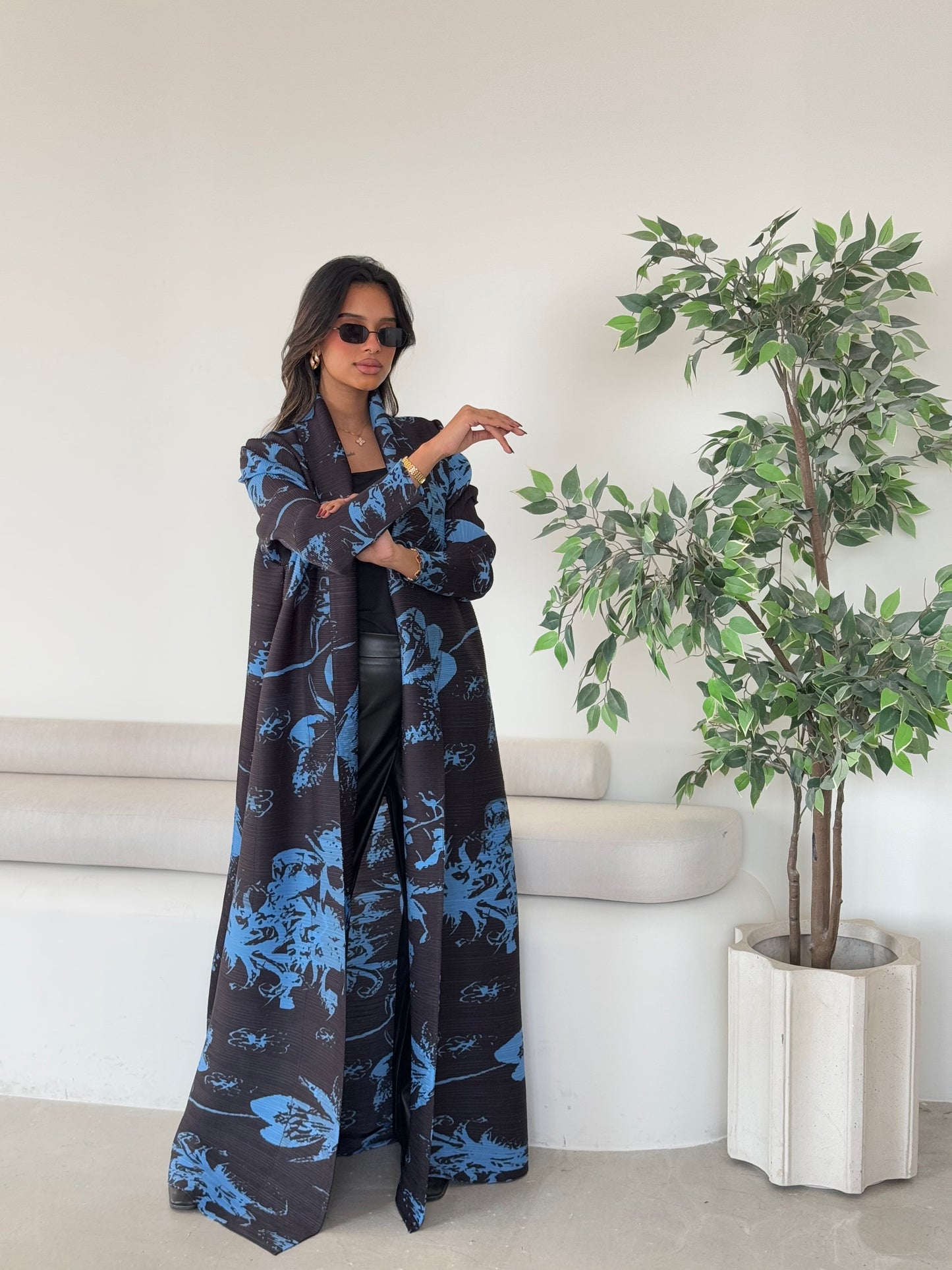 Aqua Patterned Pleats Abaya