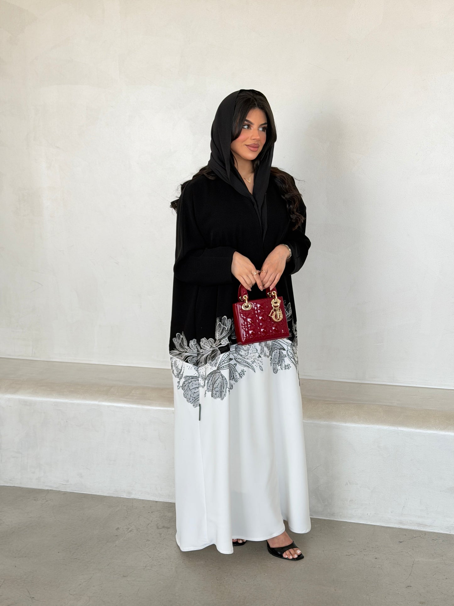FAB292- Black & White Crepe Crystal Embroidered Abaya