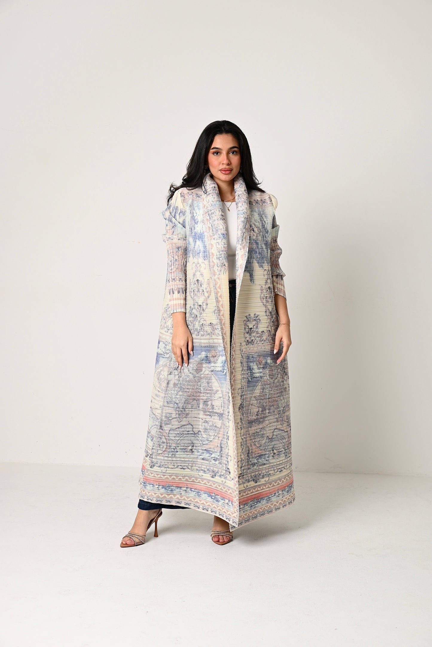 Patterned Pleats Abaya