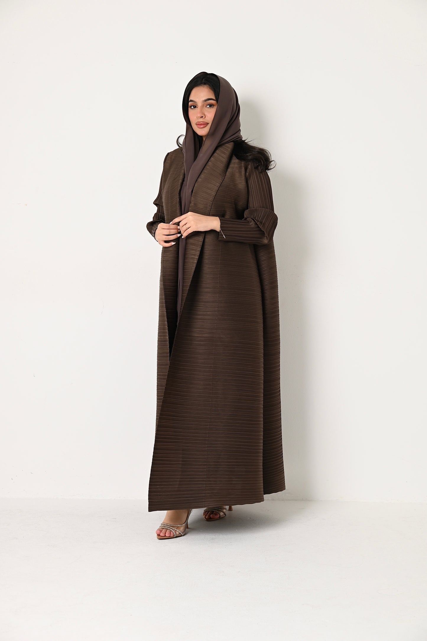 Chocolate Pleats Abaya