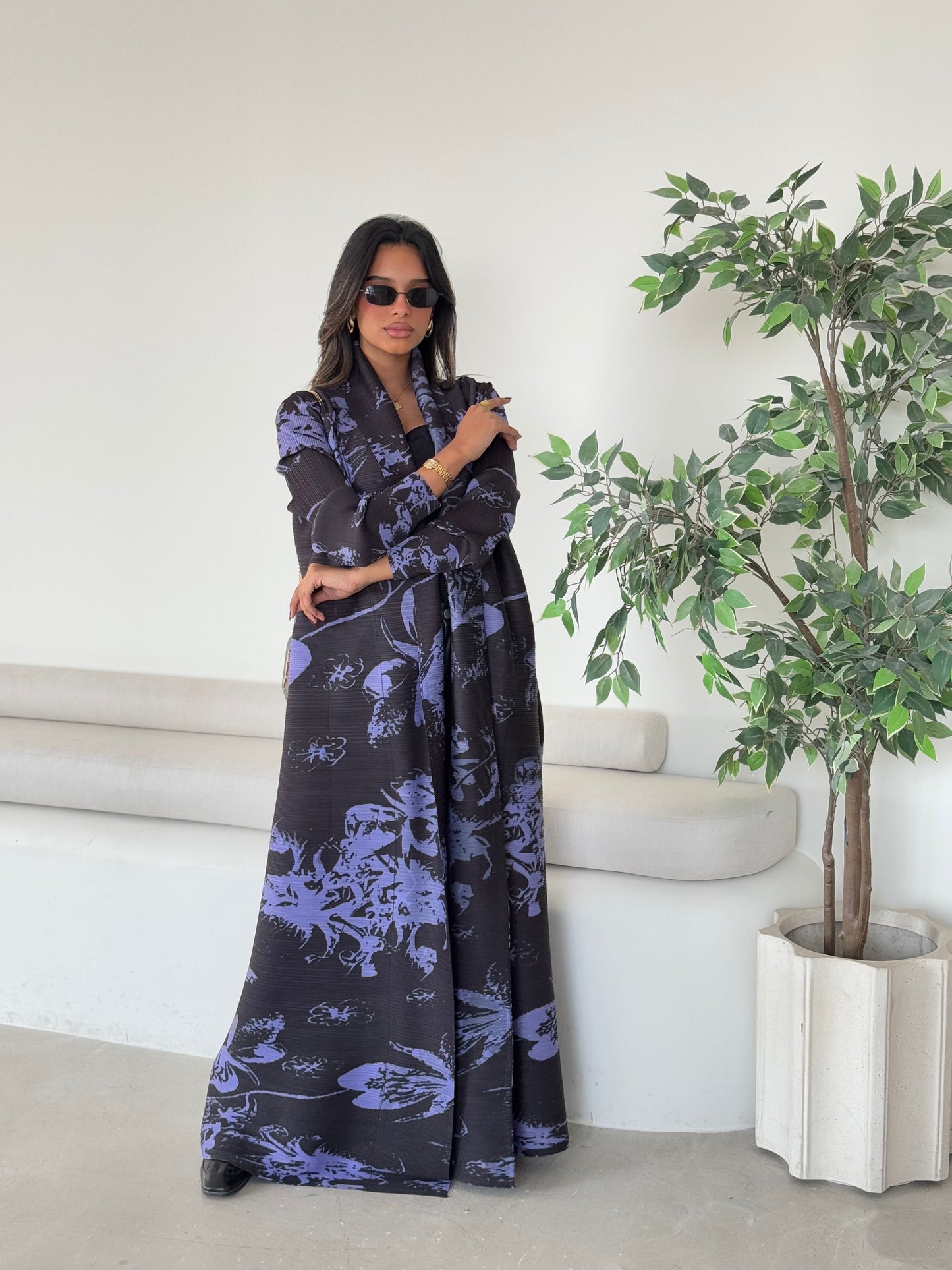 Orchid Patterned Pleats Abaya