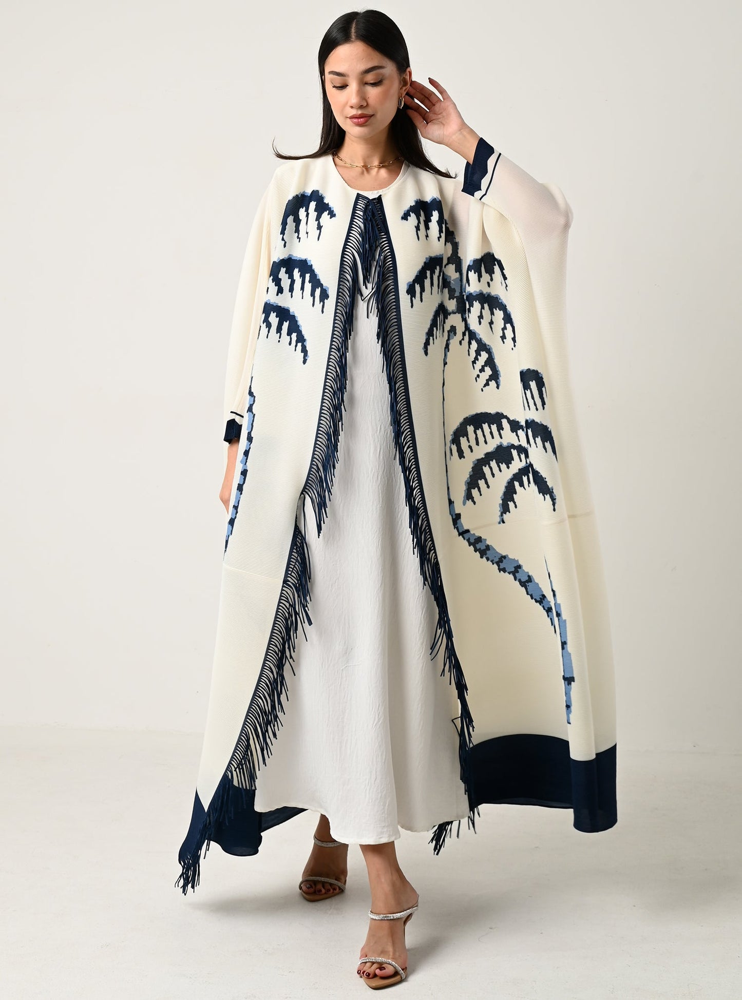 FAB116-White Palm-fringed pleats abaya with headscarf