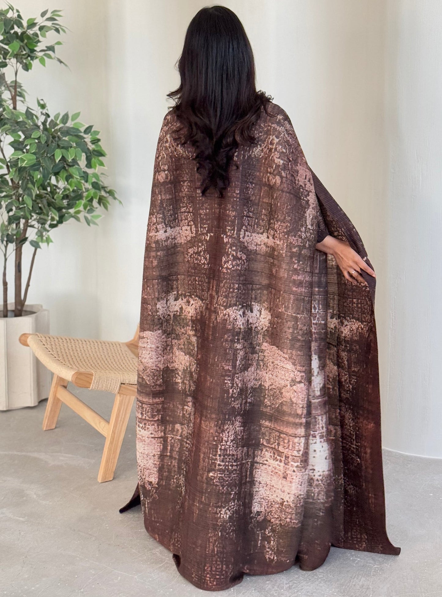 FAB133-Brown Pattern Bisht Pleats Abaya with headscarf