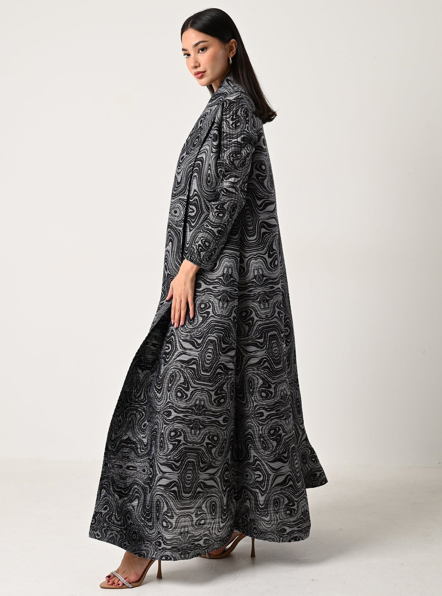 FAB118-Swirls Pleats Abaya with headscarf
