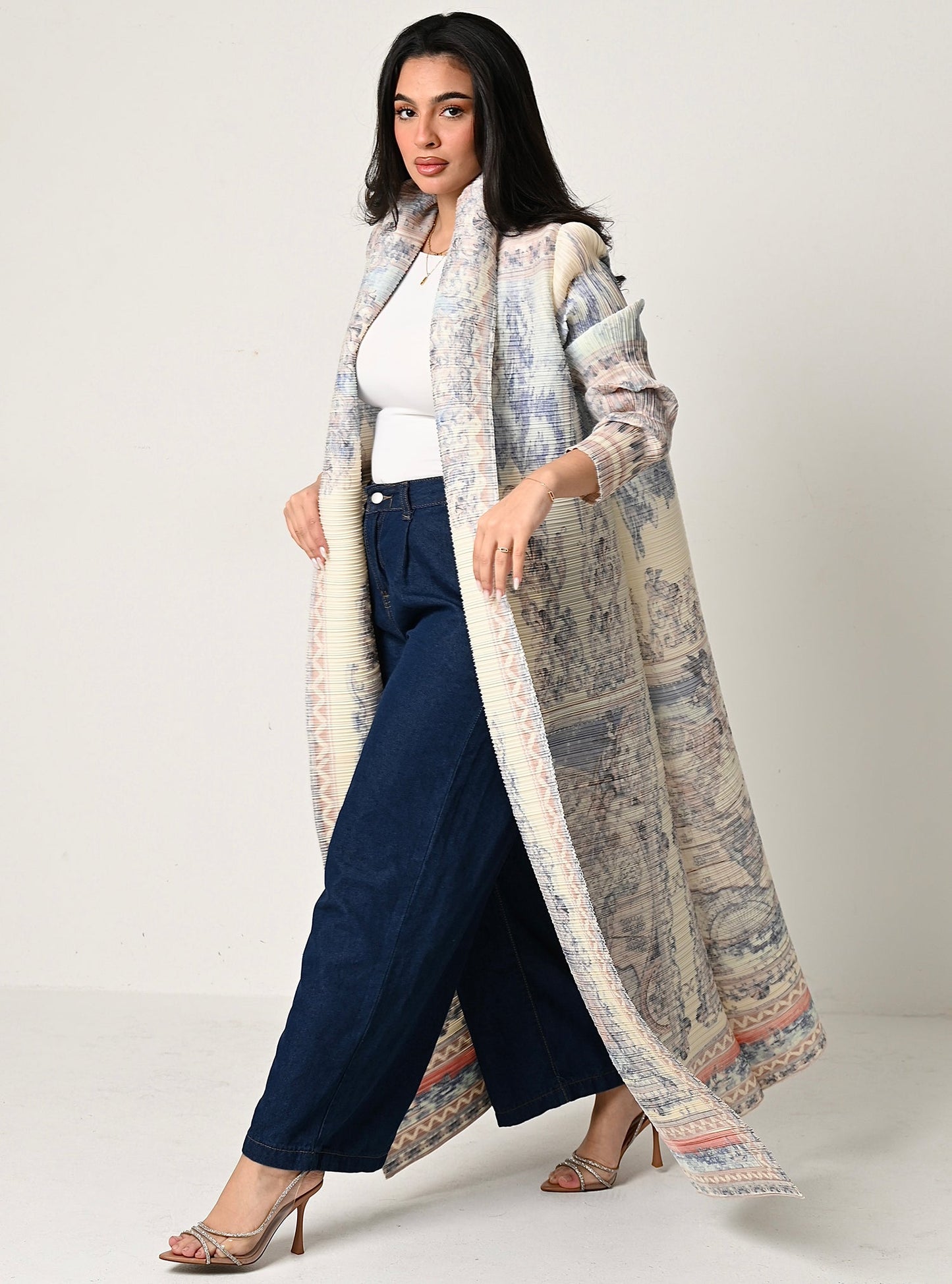 FAB112-Patterned Pleats Abaya With headscarf