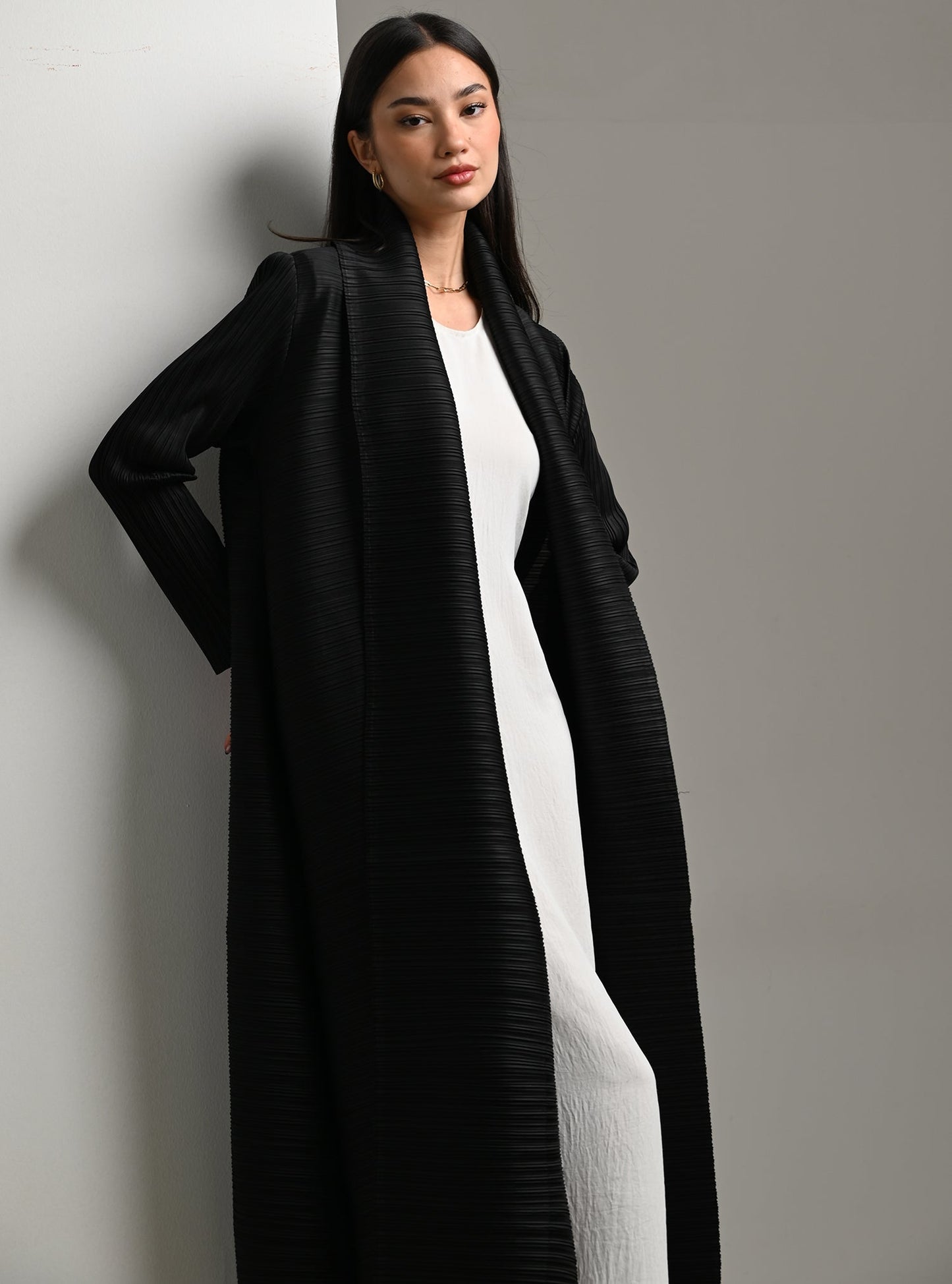 FAB113-Black Pleats Abaya with headscarf