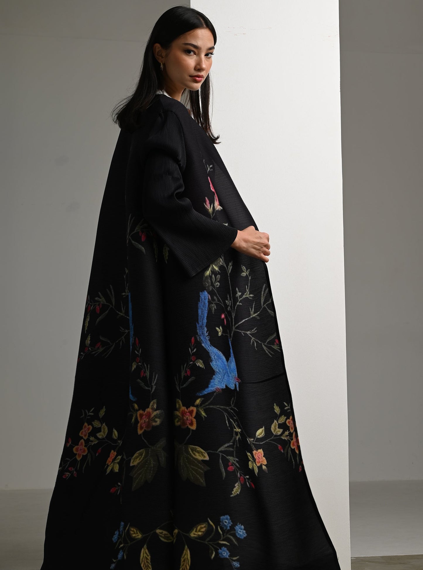 FAB114-Portrait Pleats Abaya with headscarf