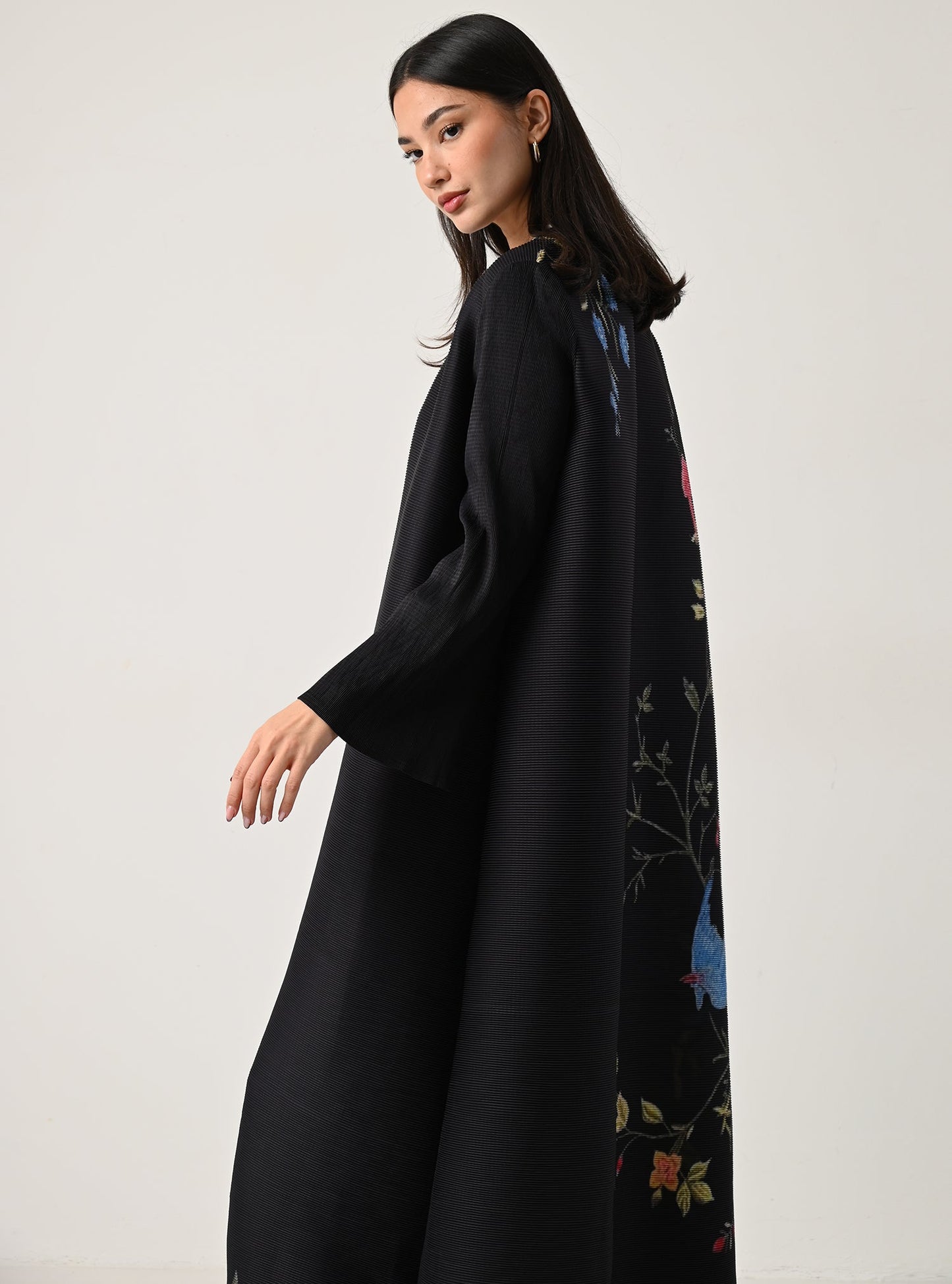 FAB114-Portrait Pleats Abaya with headscarf