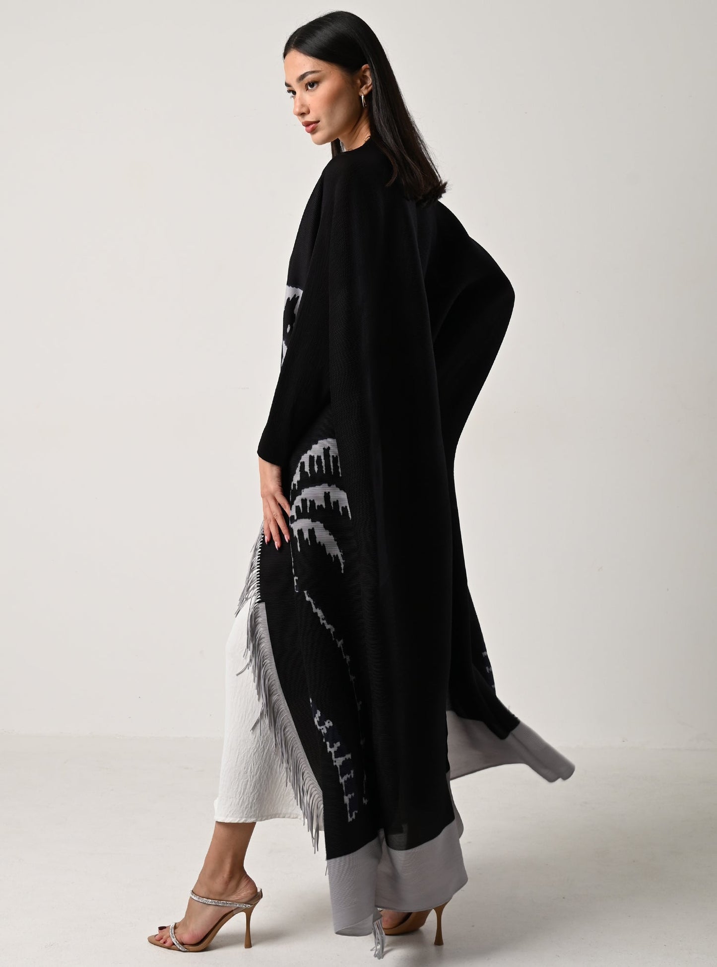 FAB116-Black Palm-fringed pleats abaya with headscarf