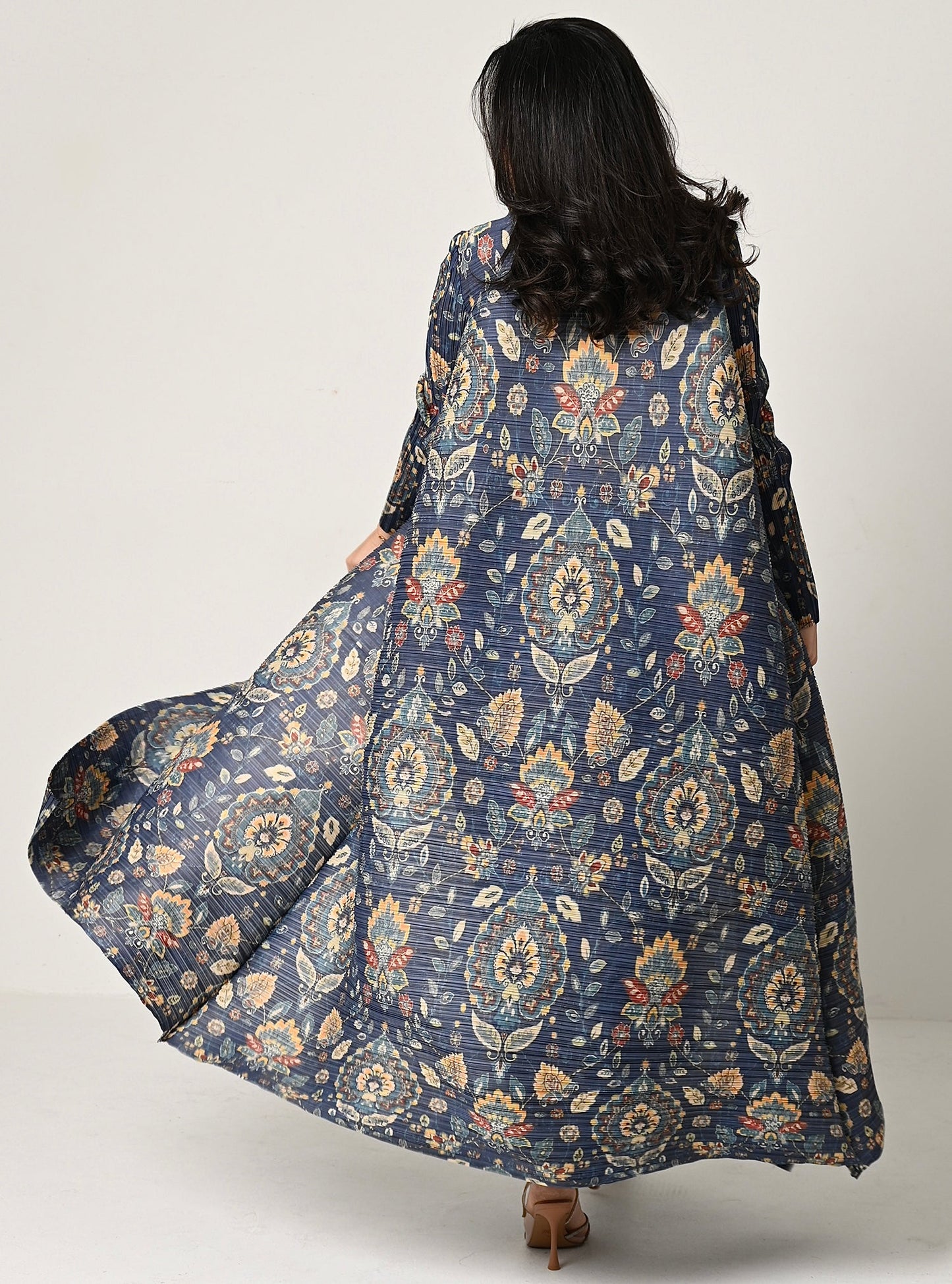 FAB111-Patterned Pleats Abaya With headscarf
