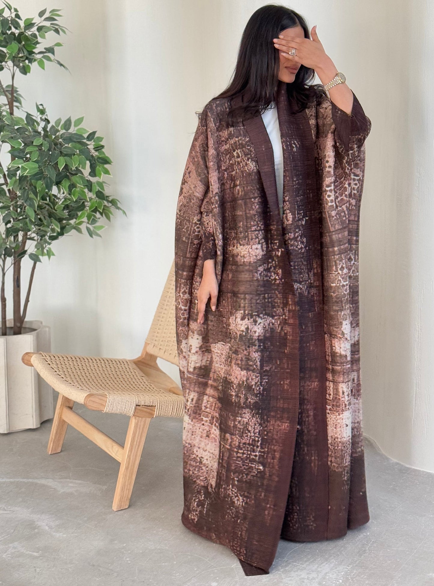 FAB133-Brown Pattern Bisht Pleats Abaya with headscarf